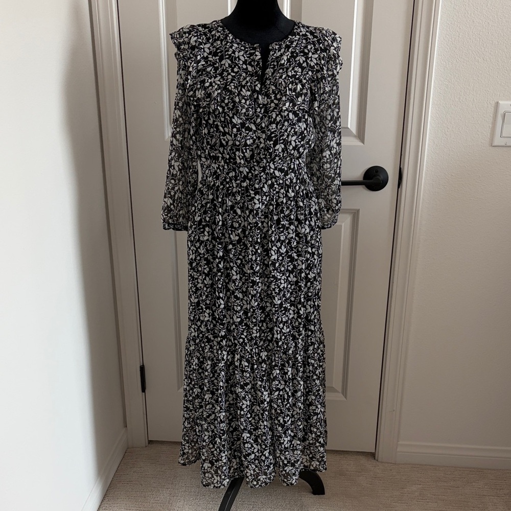 LOFT Black and White Floral Long Sleeve Dress